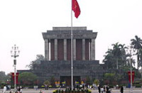 Image of Ho Chi Minh's mausoleum. Rungbachduong, CC BY-SA 3.0, via Wikimedia Commons